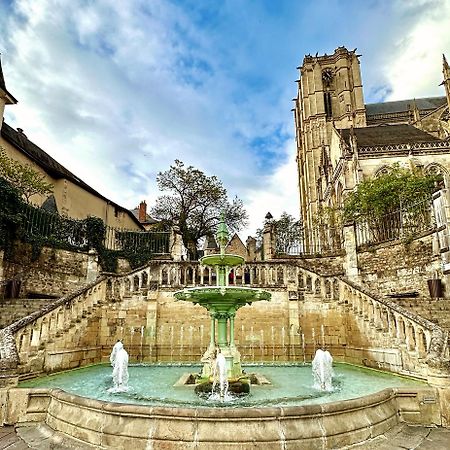 Logis Saint-Flaceau Le Mans Bagian luar foto