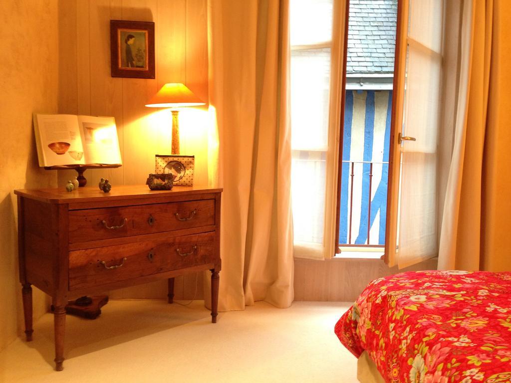 Logis Saint-Flaceau Le Mans Bagian luar foto